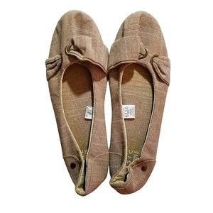 Basic Editions Women's AnnaLee Beige Slip On Loafers Flats Shoes Size 9